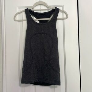 Lululemon Swiftly Speed Racerback *Shine
Black / White / Silver size 4